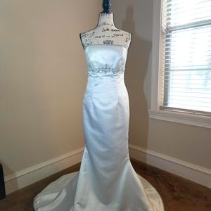 Elegant Wedding Dress
